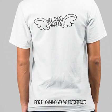 Camisetas divertidas “Volando vengo”